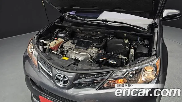 Toyota RAV4 2015 thumb 5