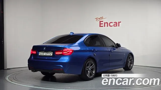 BMW 3-Series 2016 thumb 2