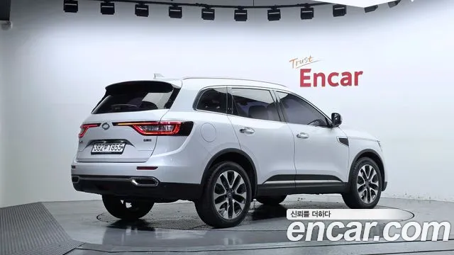 Renault-KoreaSamsung Koleos 2017 thumb 2