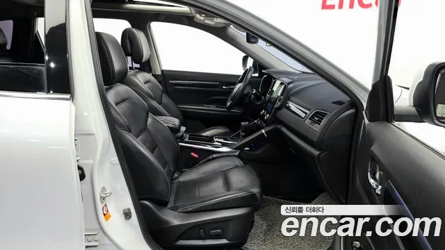 Renault-KoreaSamsung Koleos 2017 thumb 11