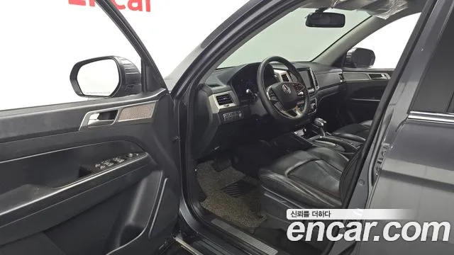KG_Mobility_Ssangyong Rexton 2019 thumb 10