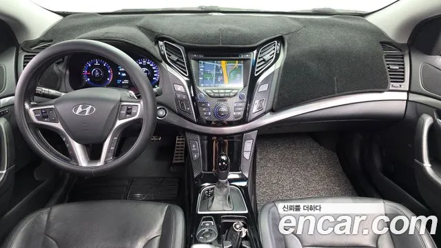 Hyundai i40 2013 thumb 7