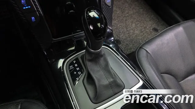 Hyundai i40 2013 thumb 9