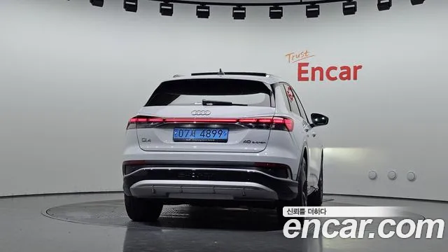 Audi Q4 e-tron 2023 thumb 4