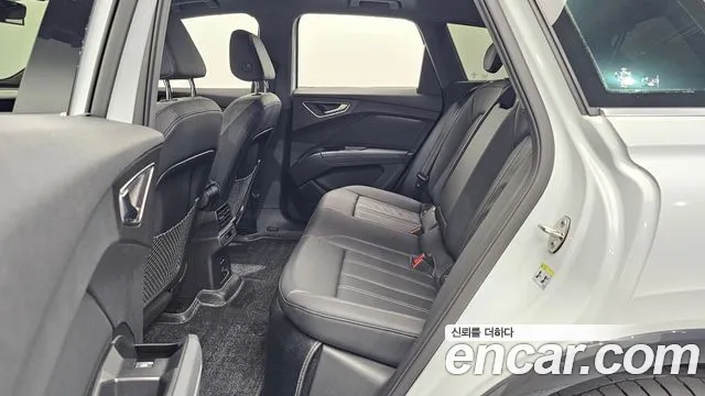 Audi Q4 e-tron 2023 thumb 11