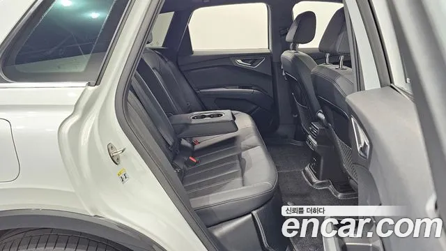 Audi Q4 e-tron 2023 thumb 12