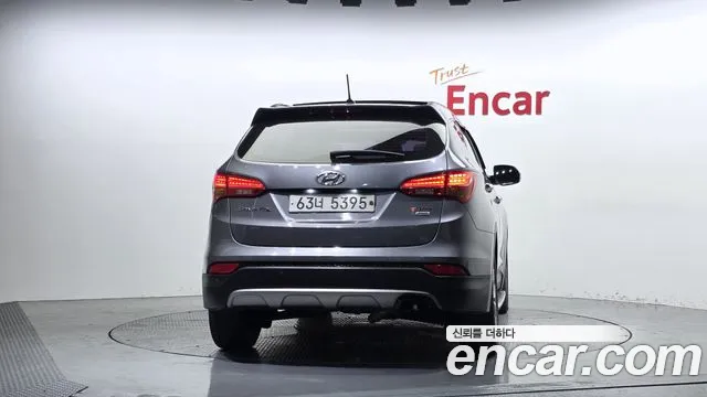 Hyundai Santa Fe 2014 thumb 4