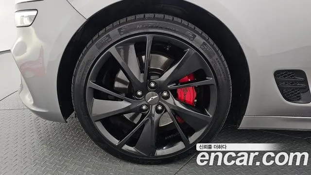 Genesis G70 2023 thumb 5