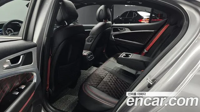 Genesis G70 2023 thumb 11