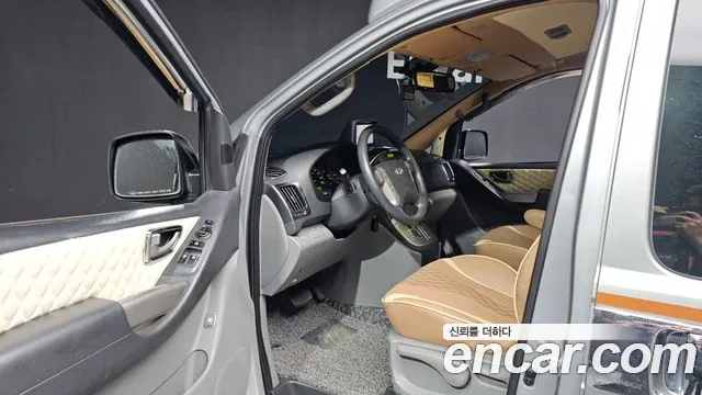 Hyundai Starex 2014 thumb 10