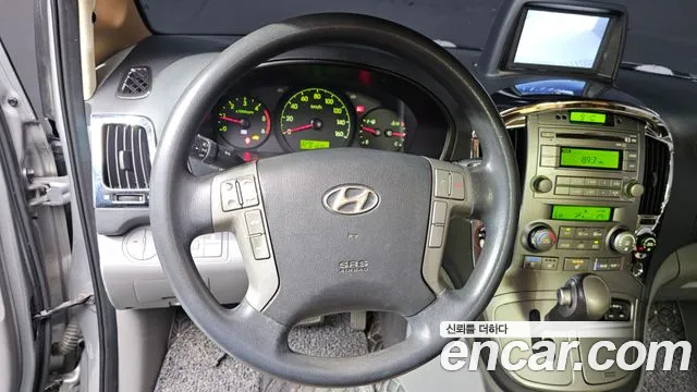 Hyundai Starex 2014 thumb 12