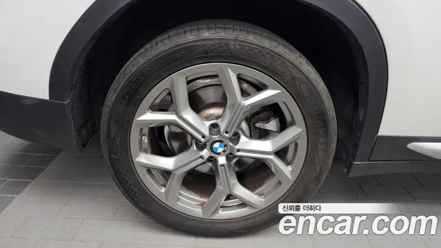 BMW X4 2022 thumb 5