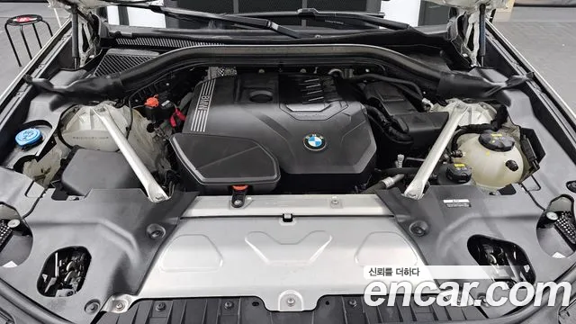BMW X4 2022 thumb 6