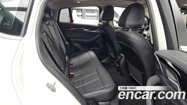 BMW X4 2022 thumb 12