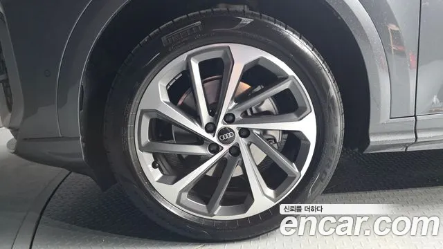 Audi Q5 2025 thumb 5