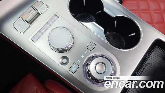 Genesis GV70 2024 thumb 9