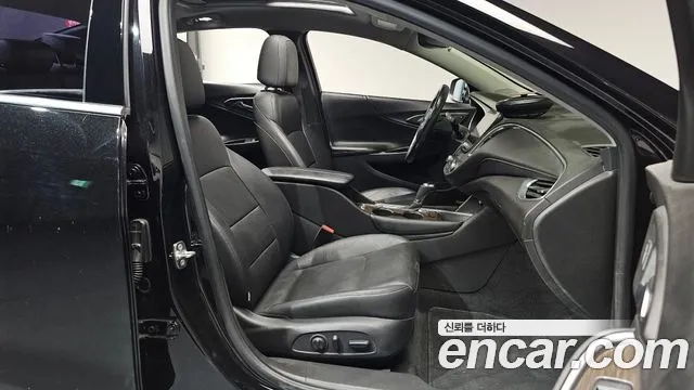 ChevroletGMDaewoo Malibu 2017 thumb 10