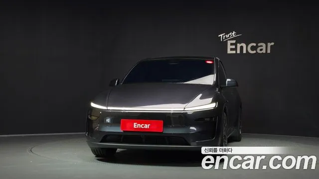 Tesla Model Y 2026 thumb 3