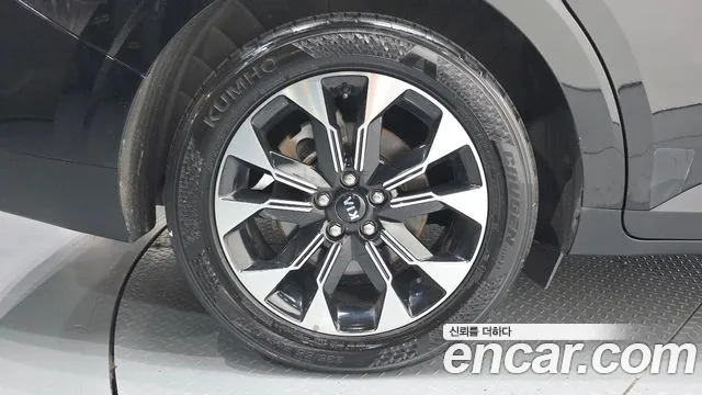 Kia Carnival 2021 thumb 5