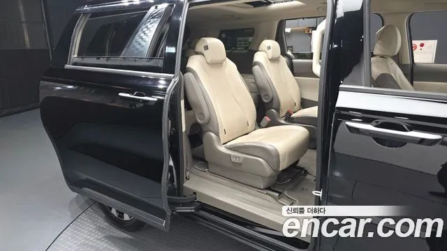 Kia Carnival 2021 thumb 12