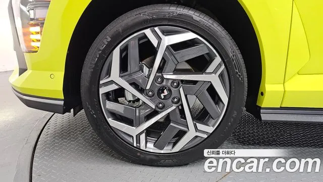 Hyundai Kona 2025 thumb 5