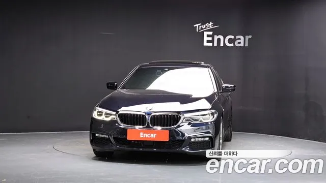 BMW 5-Series 2018 thumb 3