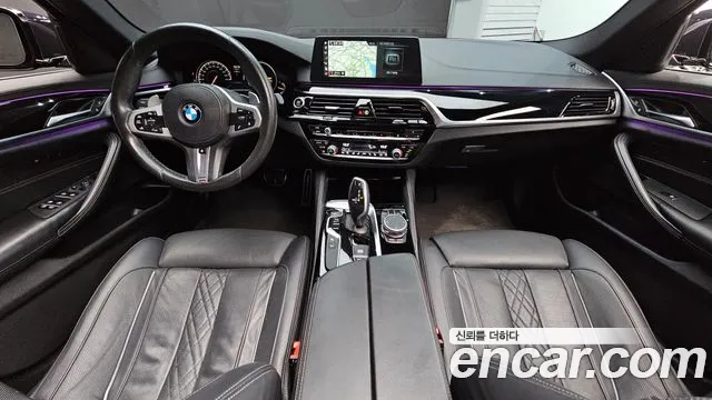 BMW 5-Series 2018 thumb 7