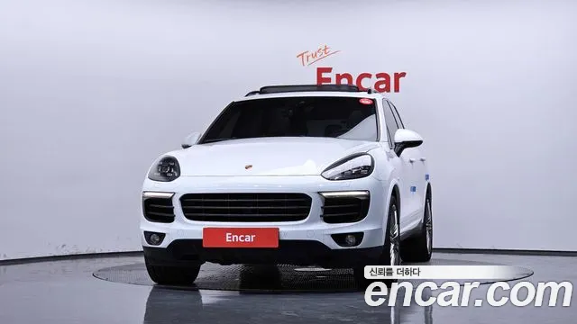 Porsche Cayenne 2017 thumb 3