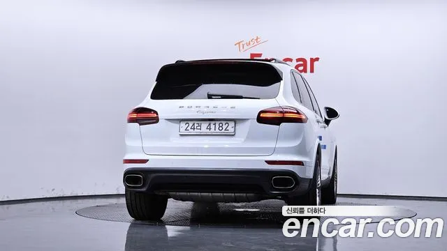 Porsche Cayenne 2017 thumb 4