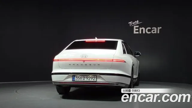 Hyundai Grandeur 2023 thumb 4