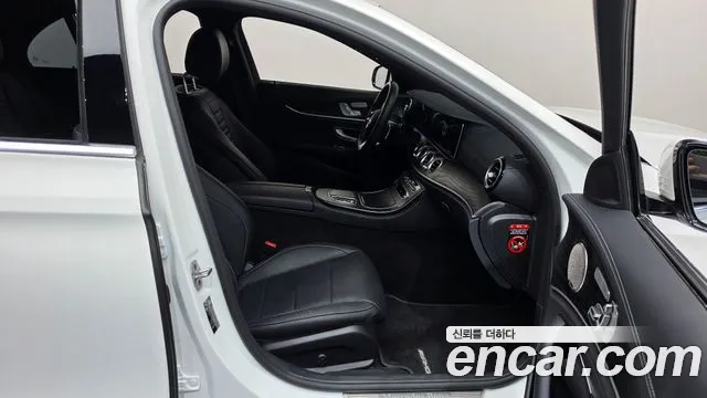 Mercedes-Benz E-Класс 2022 thumb 11