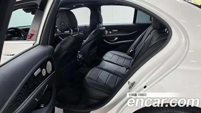 Mercedes-Benz E-Класс 2022 thumb 12