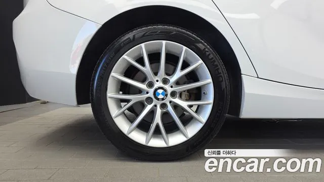 BMW 1-Series 2015 thumb 5
