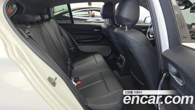 BMW 1-Series 2015 thumb 12