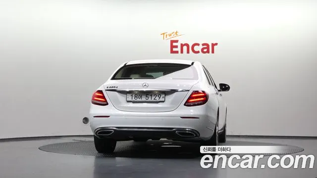Mercedes-Benz E-Класс 2016 thumb 4