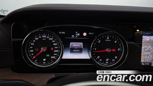 Mercedes-Benz E-Класс 2016 thumb 8