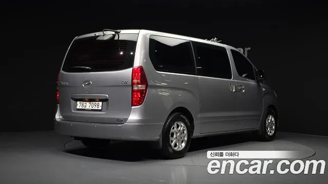 Hyundai Starex 2012 thumb 2