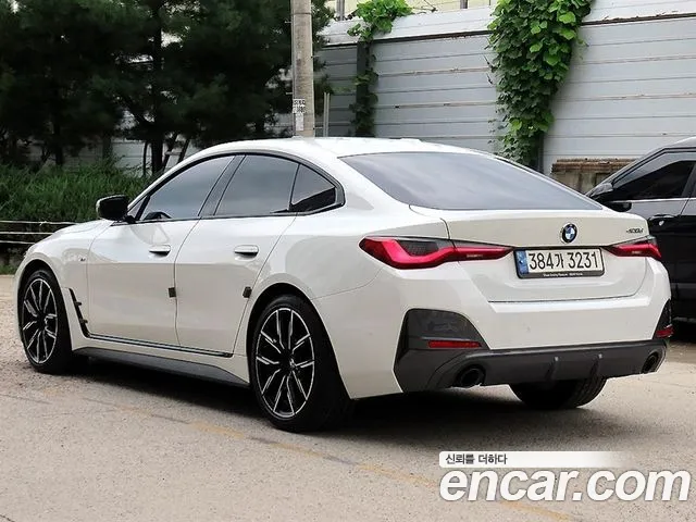 BMW 4-Series 2022 thumb 2