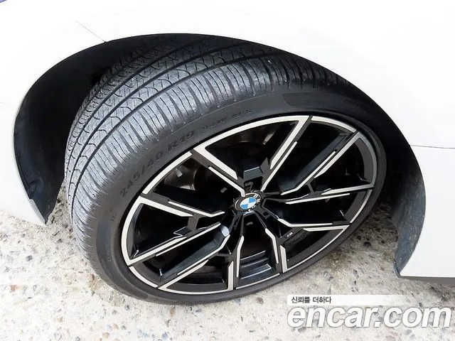 BMW 4-Series 2022 thumb 5