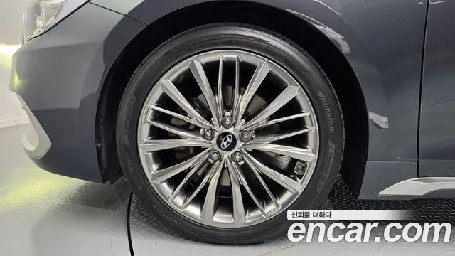 Hyundai Grandeur 2017 thumb 5