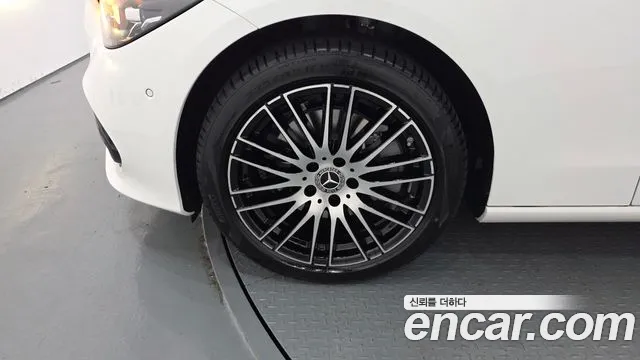 Mercedes-Benz C-Класс 2025 thumb 5