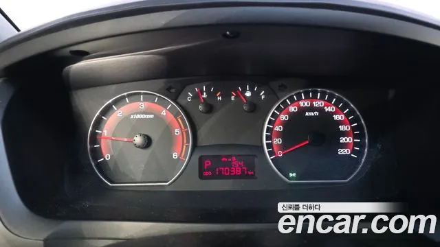 KG_Mobility_Ssangyong KORANDO 2013 thumb 8