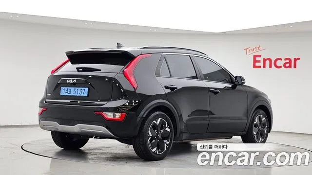 Kia Niro 2022 thumb 2