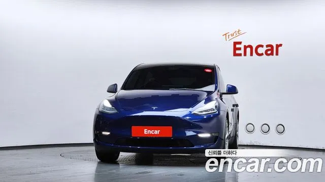 Tesla Model Y 2021 thumb 3