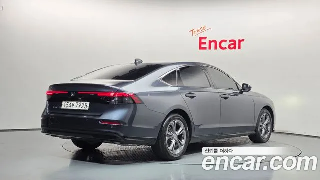 Honda Accord 2023 thumb 2