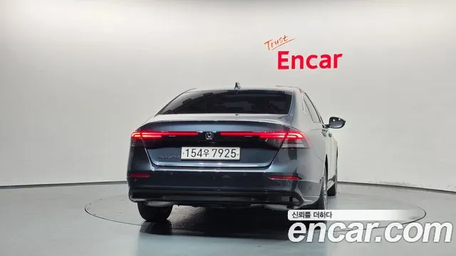 Honda Accord 2023 thumb 4