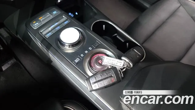Genesis GV70 2022 thumb 9