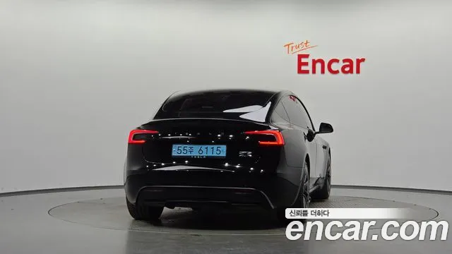 Tesla Model 3 2024 thumb 4