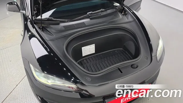 Tesla Model 3 2024 thumb 6