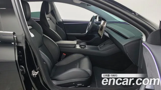 Tesla Model 3 2024 thumb 12